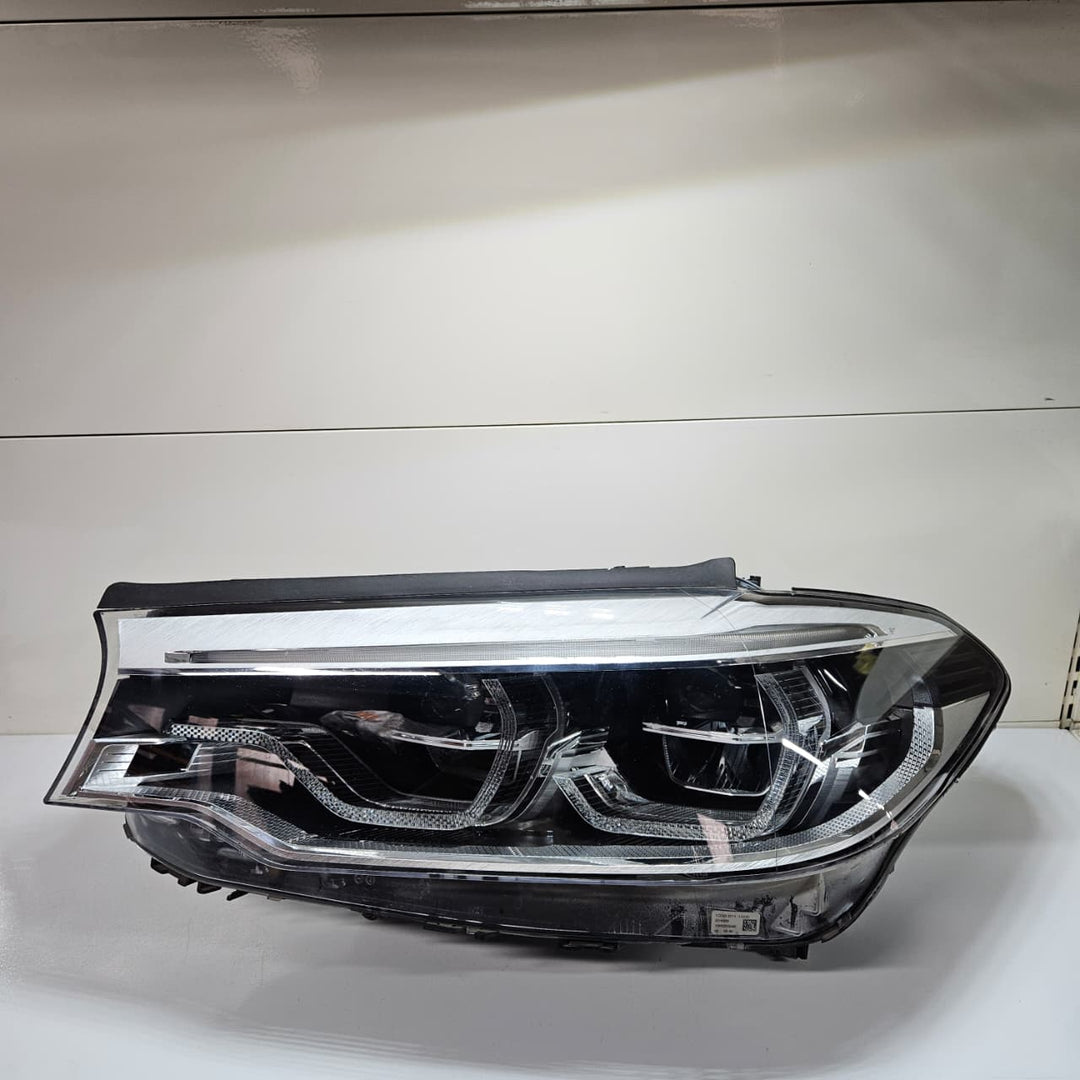 OEM BMW 5 Series G30 G31 LEFT FRONT Adaptive LED Headlight 8499121