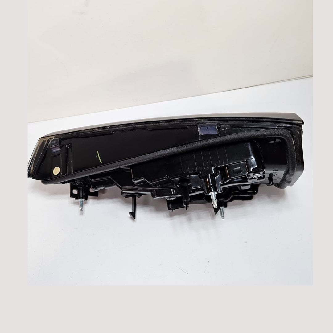 2020-2022 BMW X3 G01 F97 Tailgate Left Side Tail Light 9463051