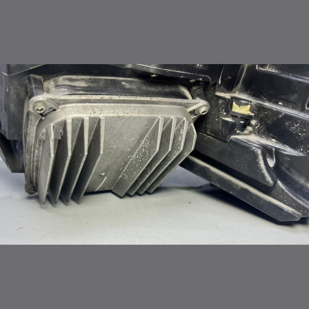 13-16 Mercedes W166 ML350 Front Right Side Head light Headlamp Xenon A166 8207559 OEM