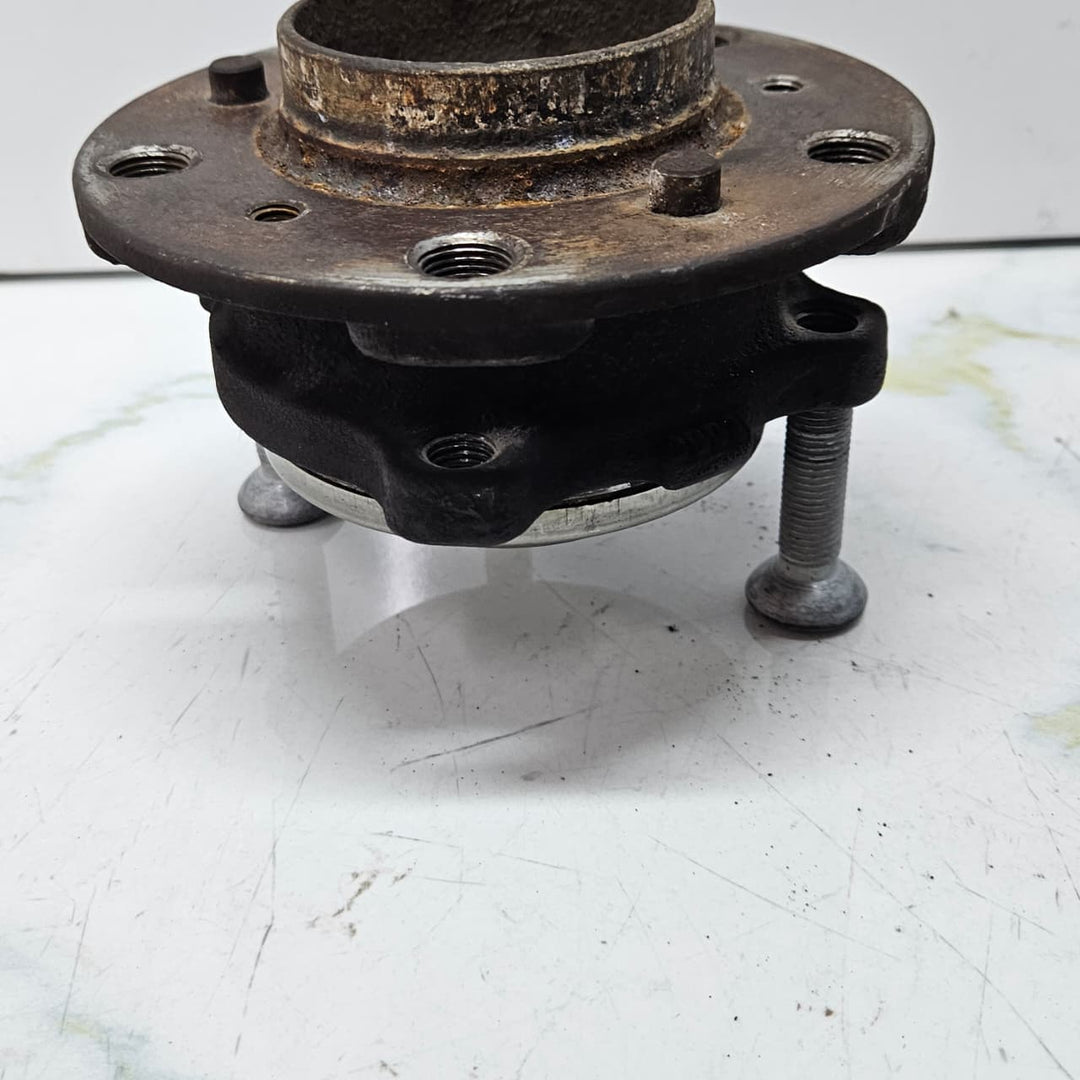 2011-2018 BMW M6 F06 F12 F13, M5 F10, Wheel Hub With Bearing 2284375
