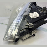 Load image into Gallery viewer, 05-09 Mercedes W171 SLK300 Front Right Side Head light Headlamp Xenon A171 8204061 OEM