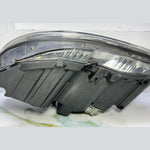 Bild in die Galerieansicht laden, 06-08 Mercedes W204 C-Class Front Right Side Head light Headlamp A204 8208661