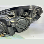 Bild in die Galerieansicht laden, 06-08 Mercedes W204 C-Class Front Right Side Head light Headlamp A204 8208661
