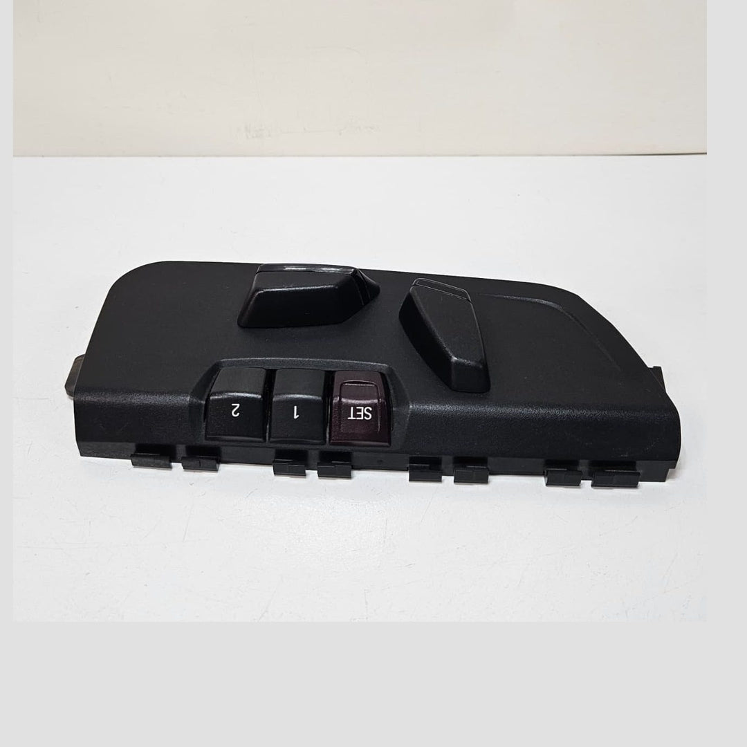 OEM BMW X3 F25 Front Seat Adjustment Memory Switch 9359830 USED