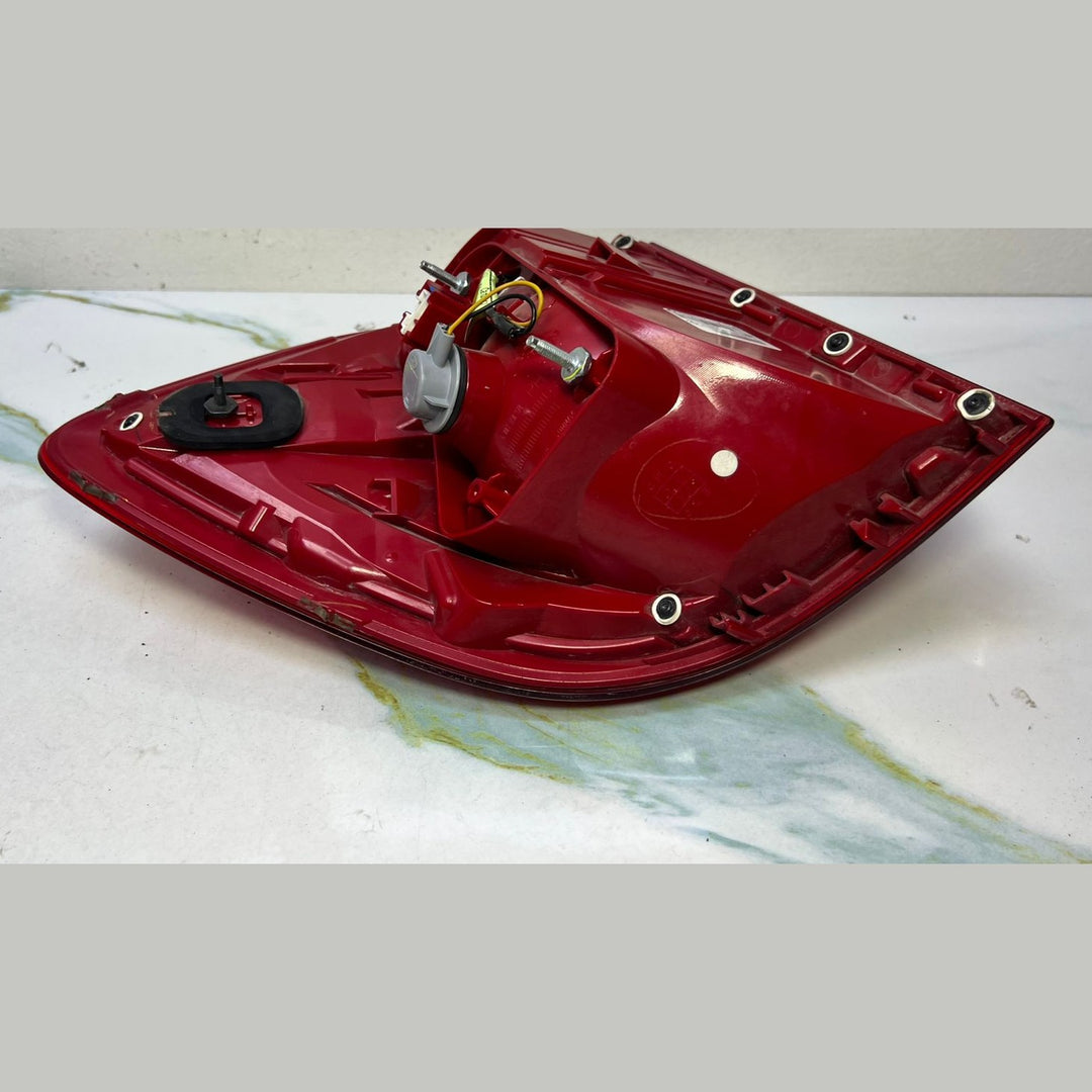 Mercedes W166 GL350 Rear Right Side LED Tail Light Brake Stop Lamp A166 9067601 OEM