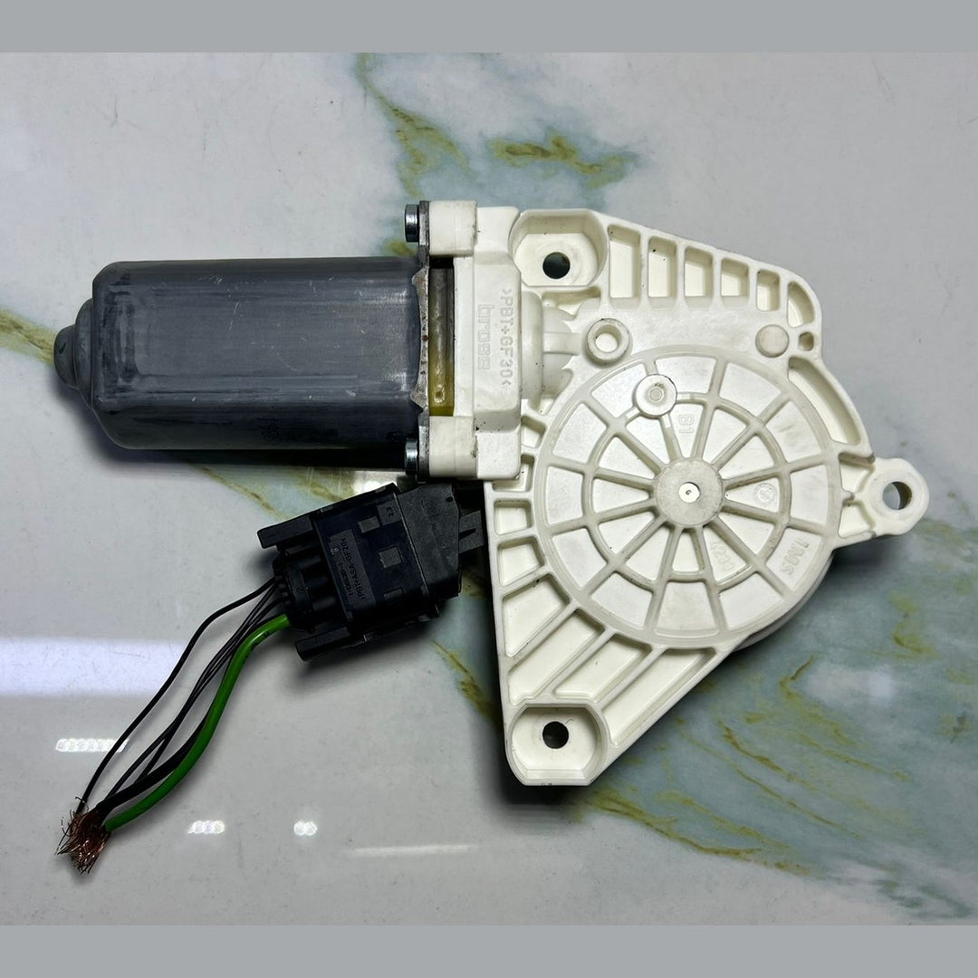 10-14 Mercedes-Benz W207 E-Class Window Motor Front Left Side A207 8200542 OEM