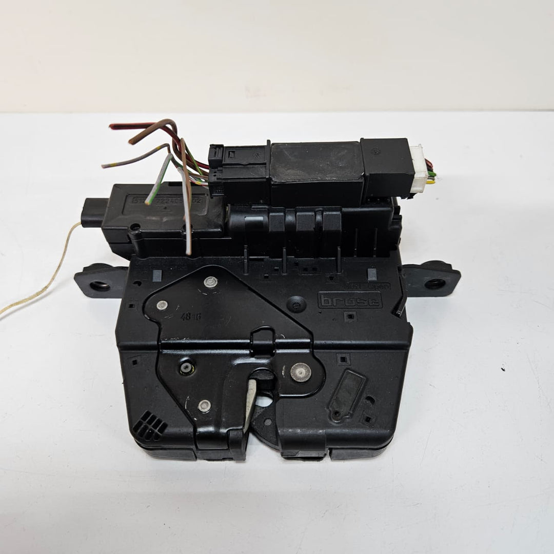 2010-2015 BMW F01 F02 F04 740i Trunk Lid Latch Lock Actuator 7269543 USED