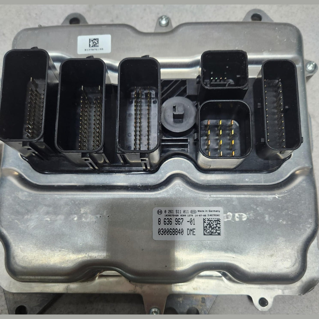 2014-2016 BMW 550i Engine Control Module 8636967 550i and X5 N63N