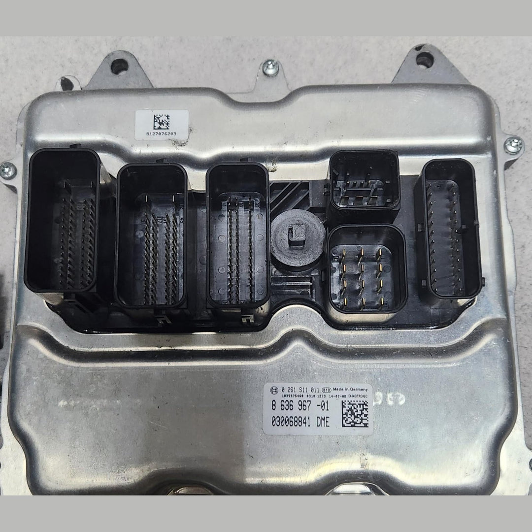2014-2016 BMW 550i Engine Control Module 8636967 550i and X5 N63N