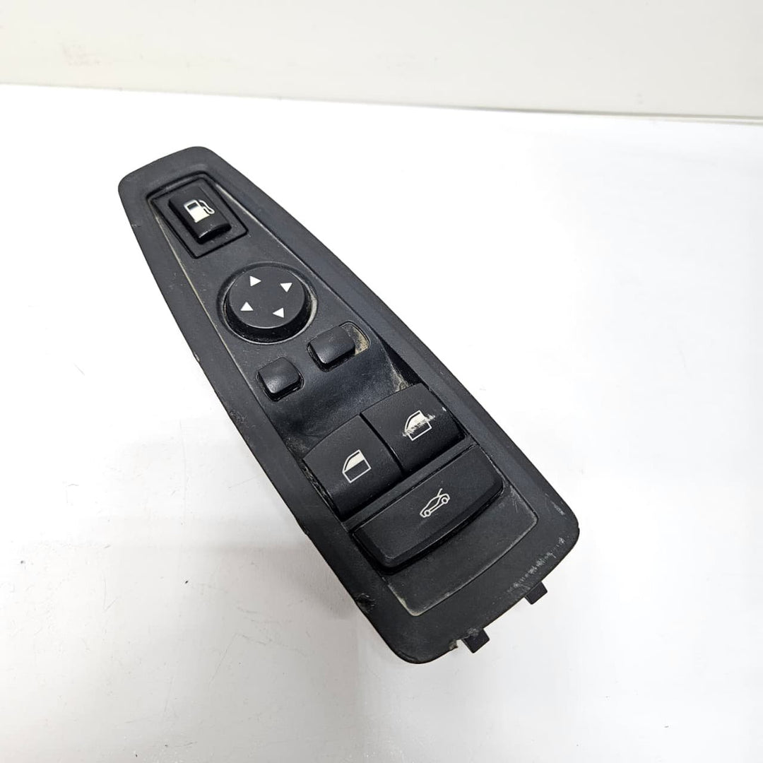 2014-2020 BMW i8 Front Left Door Master Power Window Switch 9306903 USED