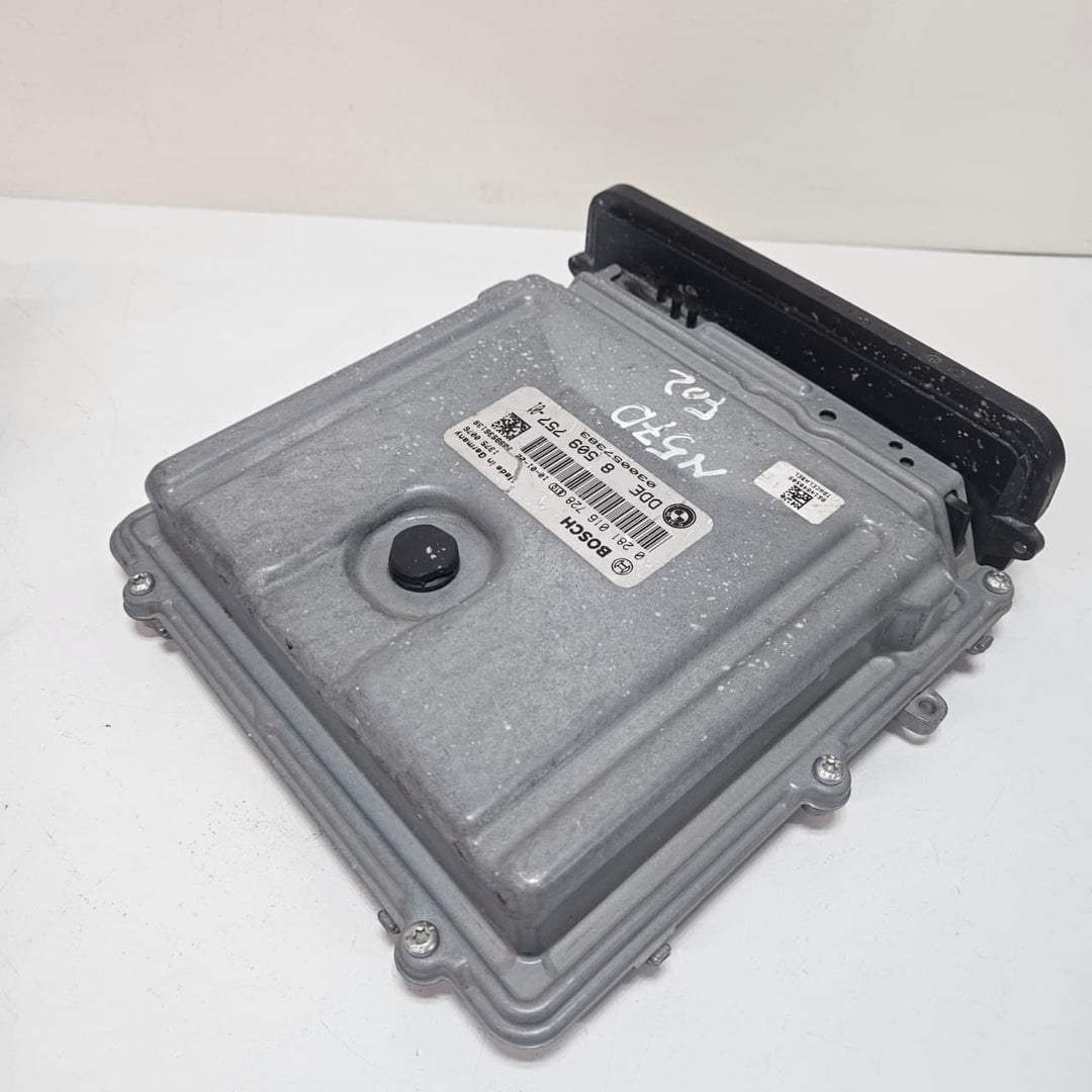 BMW 5 7 Series F07 F10 F01 F02 Engine Control Unit N57 D30A Diesel 8509757 OEM