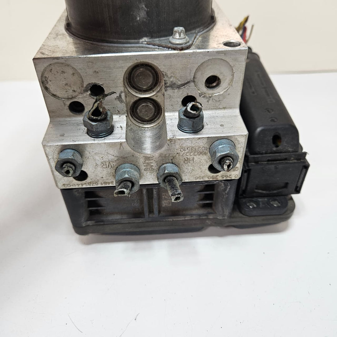 OEM BMW 5 Series E39 F10 F11 ABS Pump 6797040 USED