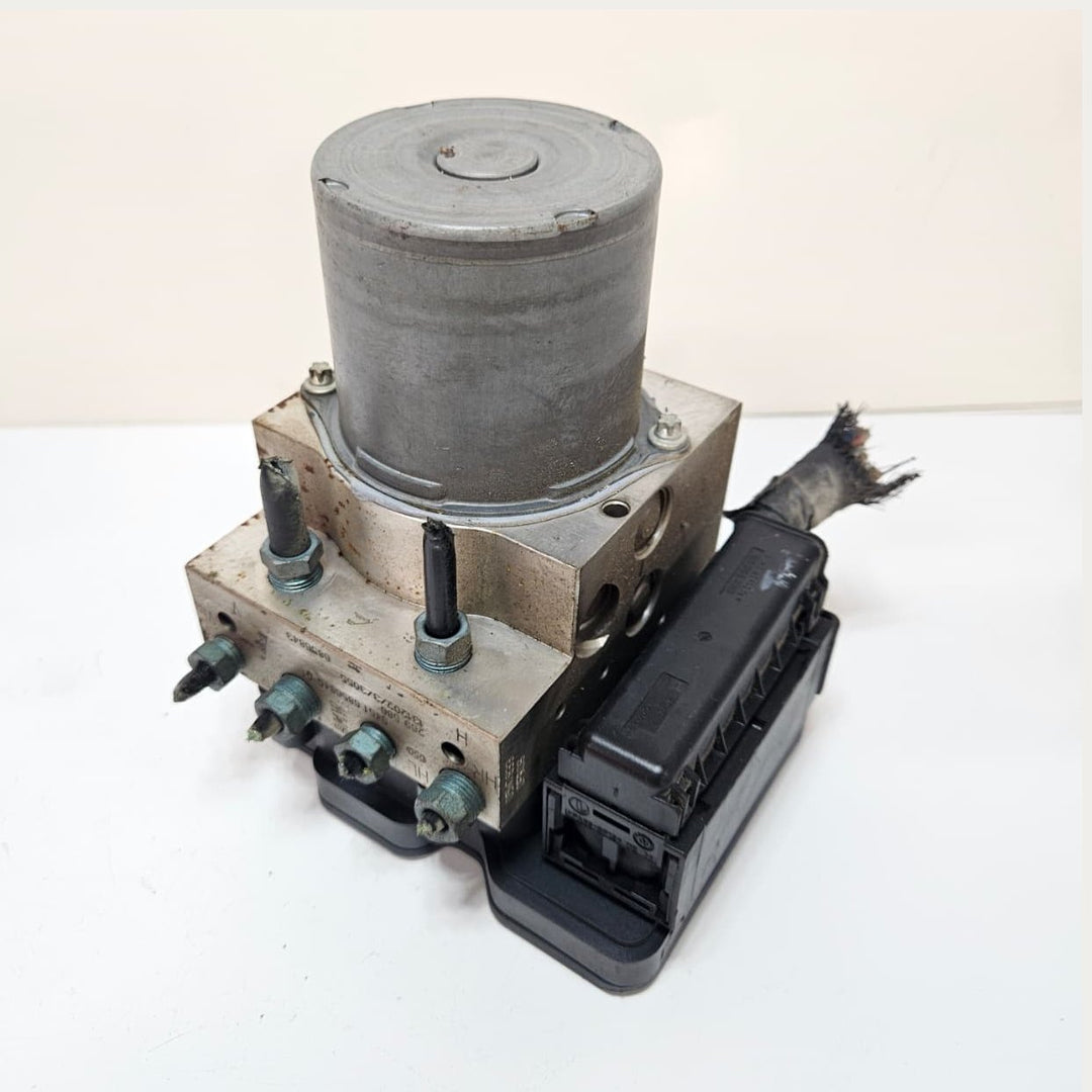 BMW 5 7 Series F11 F01 F02 ABS Pump 6869402 USED