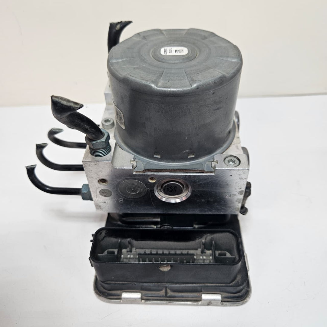 2021 BMW 320i G20 ABS Module Assembly 5A2A748-01 USED
