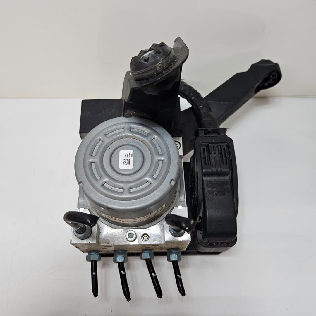 2014-2017 BMW i3 X1 F48 ABS Anti-Lock Brake Pump Control Module 6877112 USED