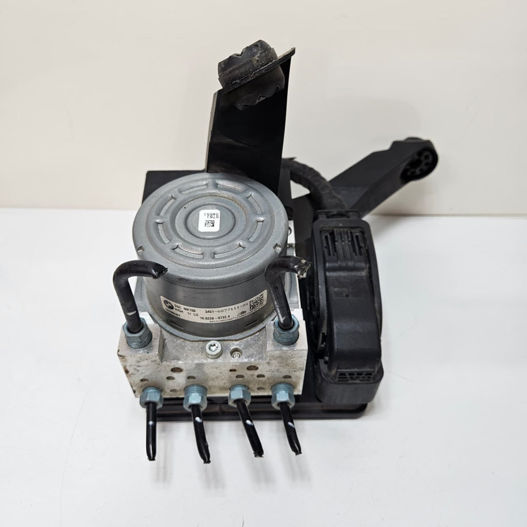 2014-2017 BMW i3 X1 F48 ABS Anti-Lock Brake Pump Control Module 6877112 USED