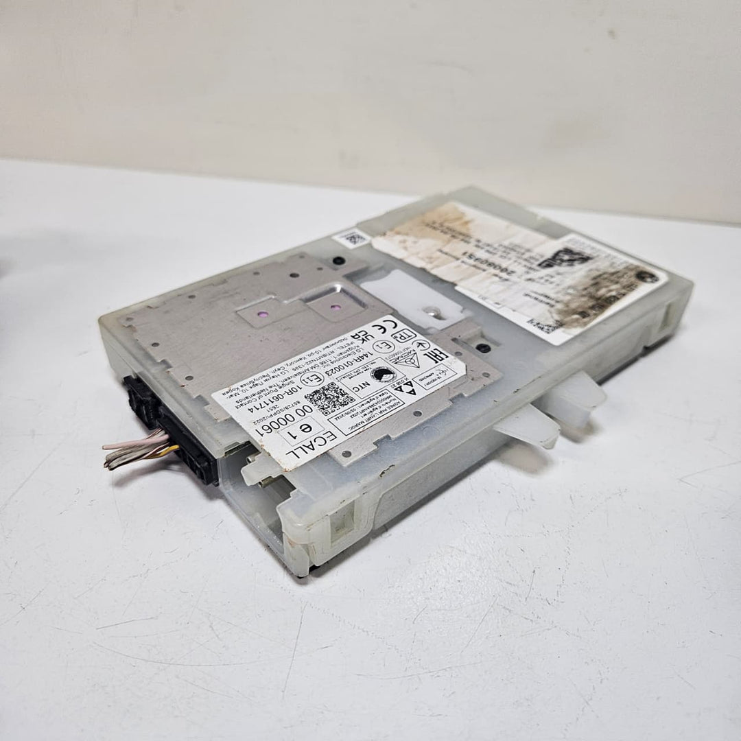 2023 BMW X5 G05 X6 G06 Antenna Amplifier 5B32154 USED