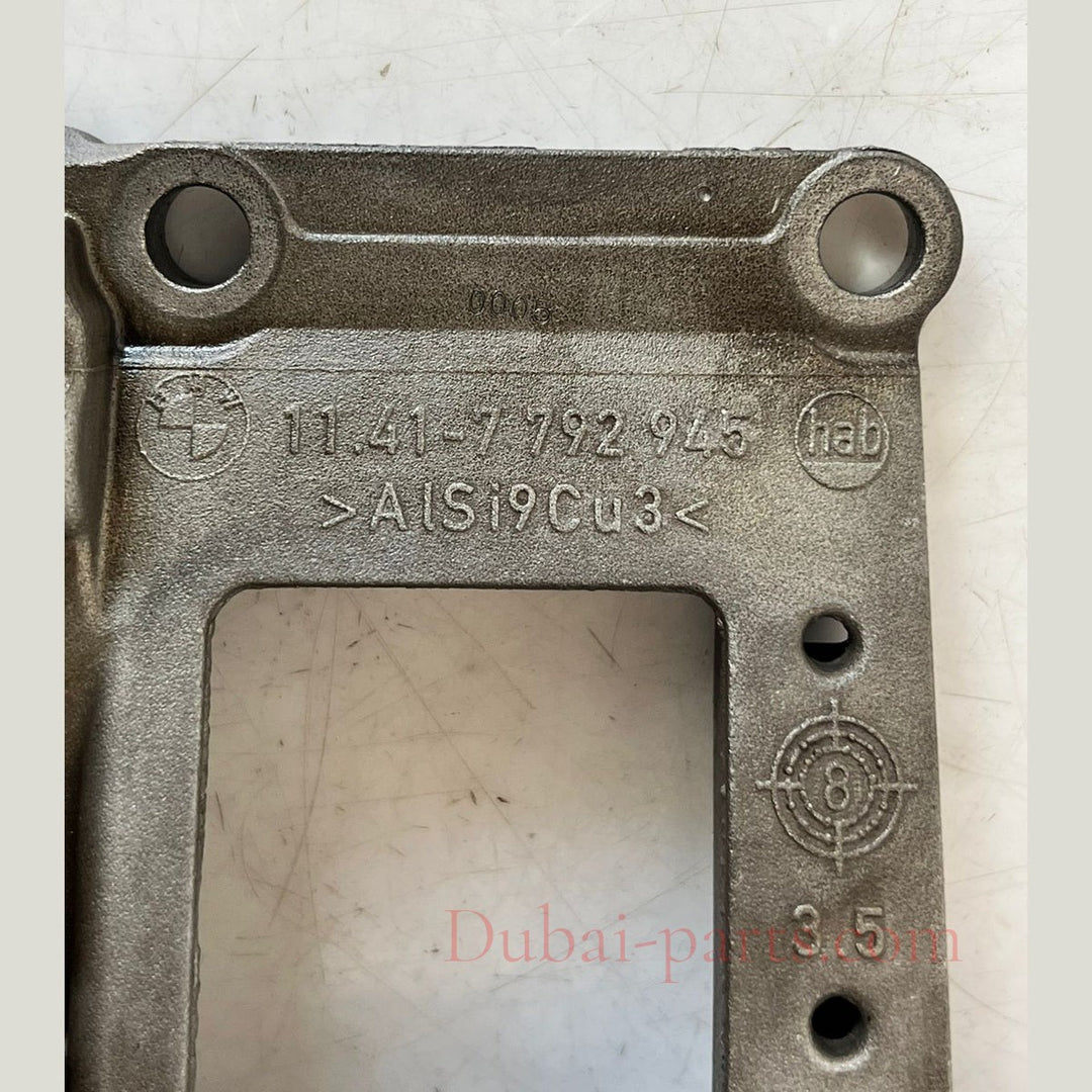 BMW E60 E63 E90 E91 E92 E83 E70 X5 3.0D M57N2 Engine Oil Pump (7792945) – OEM