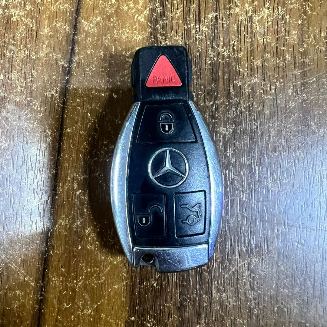 MERCEDES BENZ Factory OEM KEY FOB 3 BUTTON Keyless Entry Remote GENUINE
