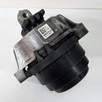 Bild in die Galerieansicht laden, BMW 5 Series G30 G31 G38 530d Engine Mount Bracket Right 6860478 USED
