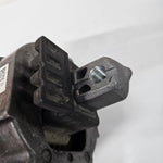 Bild in die Galerieansicht laden, BMW 5 Series G30 G31 G38 530d Engine Mount Bracket Right 6860478 USED