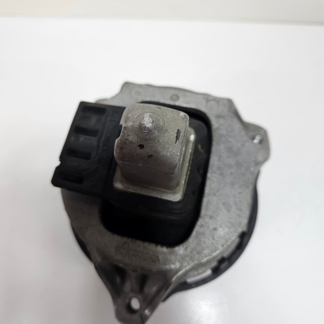 2018-2023 BMW 3 5 Series G30 X3 G01 X4 G20 Engine Mount 6860472