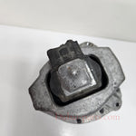 Load image into Gallery viewer, BMW 3 4 Series G20 G21 G22 G26 Engine Mount Right 6860514 2019-2022