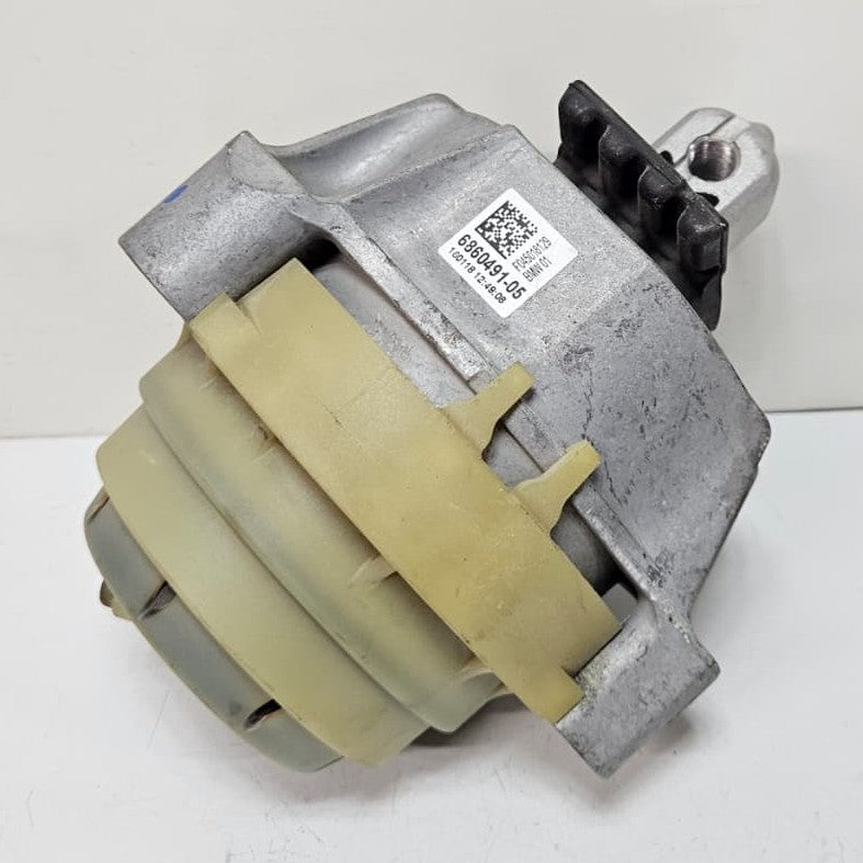 2018-2023 BMW 5 Series G30 F90 B48B20 530e Engine Mount 6860491
