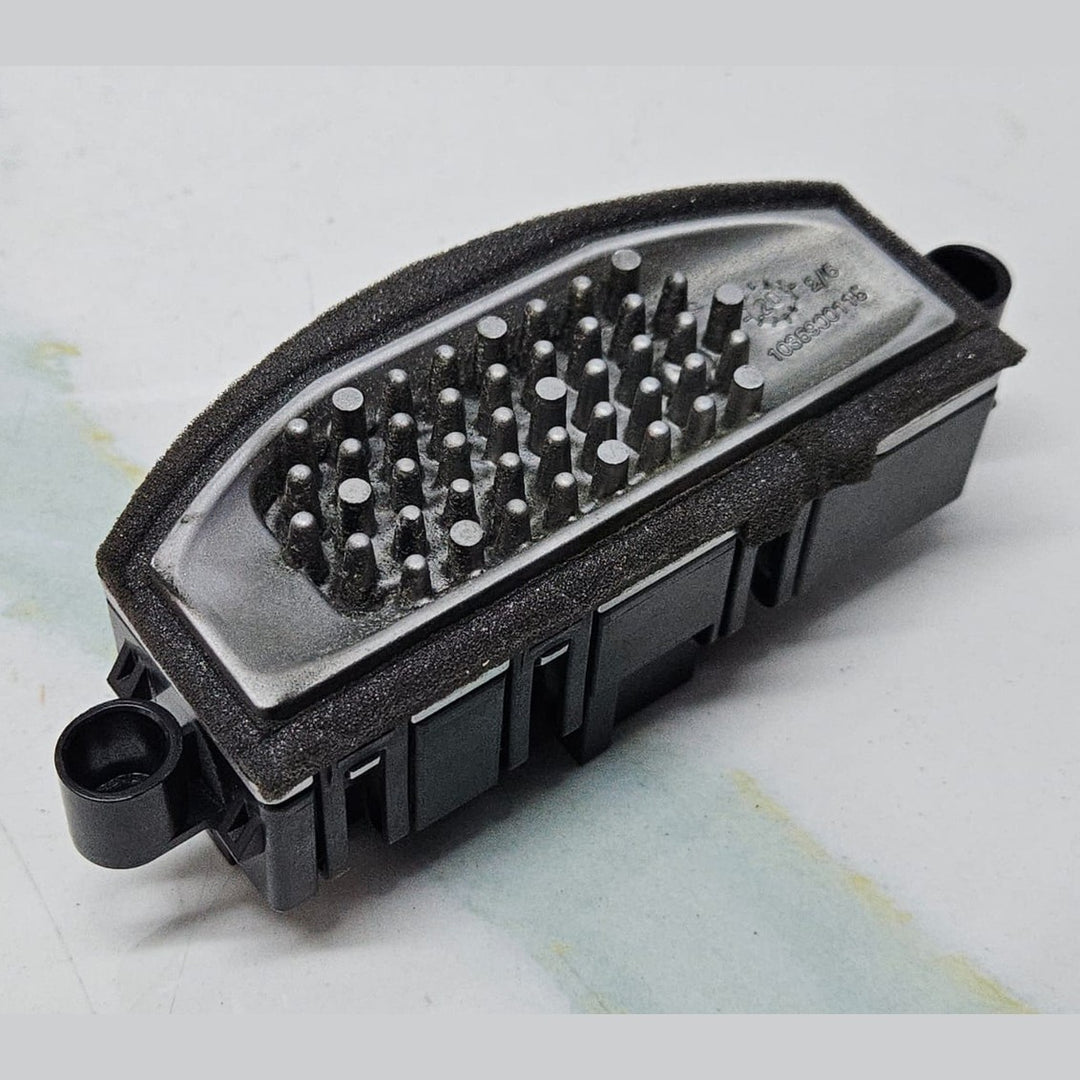 2015-2023 BMW F45, F46, F48 Heater Blower Motor Resistor 7952061 OEM USED