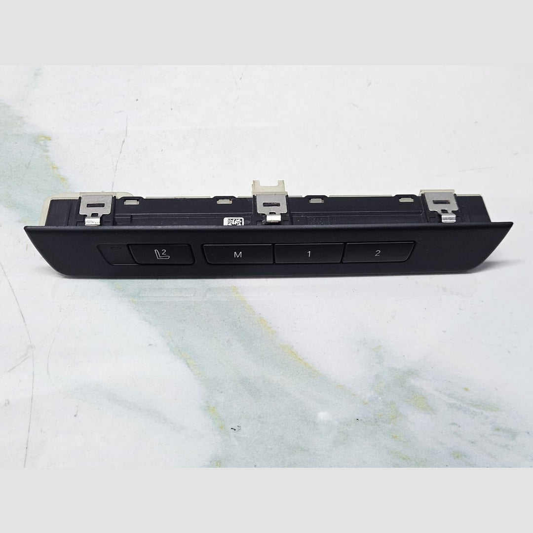 2010-2017 BMW 740i F01 F02 F03 F04 F07 Seat Memory Switch 9163066 OEM USED