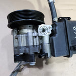 قم بتحميل الصورة إلى عارض الصور، 2011-2014 Mercedes C180 Power Steering Pump A0064664701 C-Class W204 and E-Class