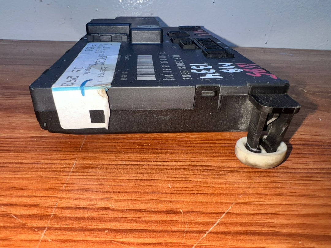 2003-2006 Mercedes-Benz E320 Front Right Door Control Module A2118201685 W211 E-Class OEM