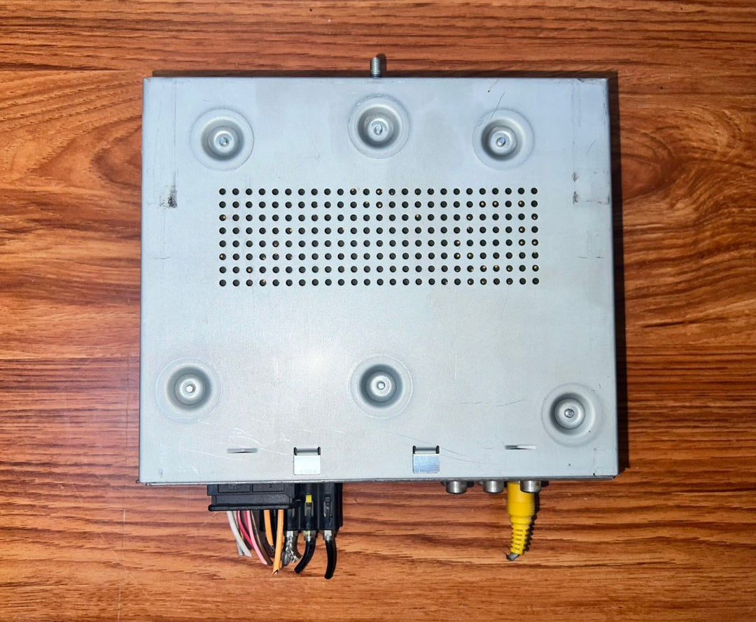 Mercedes-Benz GL-Class Tv Tuner A2118704390 GL-Class X164 and M-Class W211