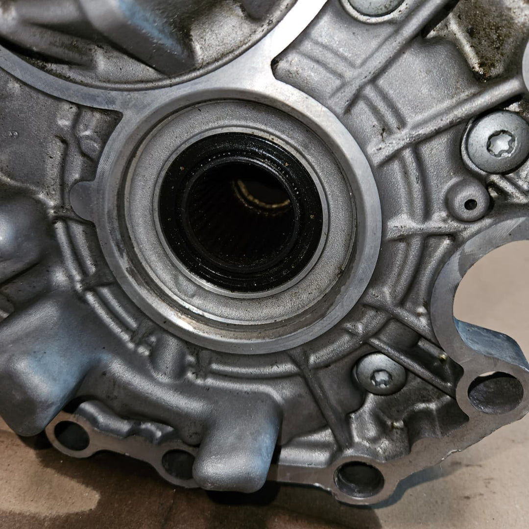 Mercedes-Benz GLC43 Transfer Case A7252800300 W205 C43 GLC-Class 4MATIC OEM