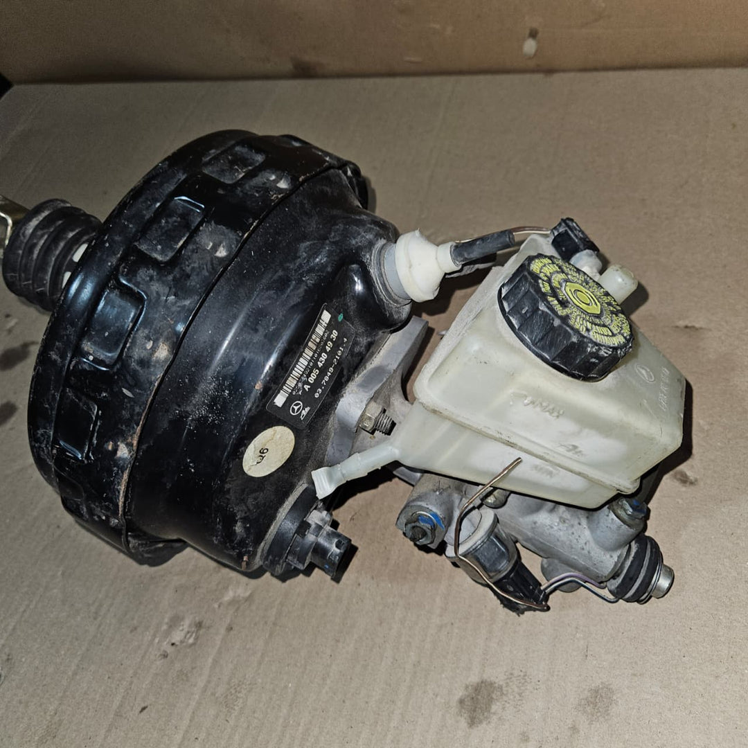 Mercedes-Benz C-Class CLC Brake Booster A0054304930 W203 C-Class OEM