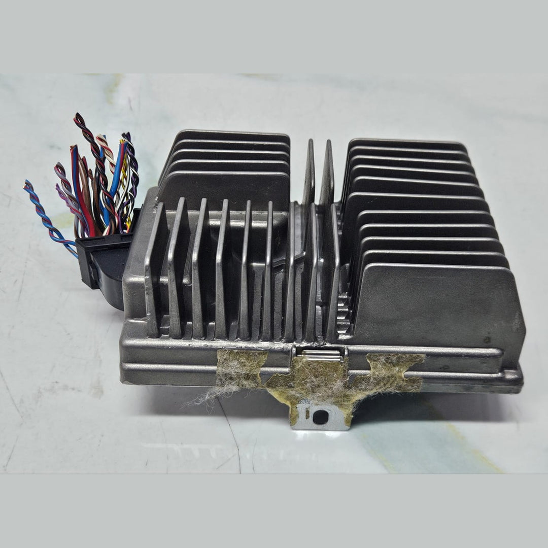 2017-2018 BMW 530i G30 Hifi Audio System Amplifier 6834903 OEM USED