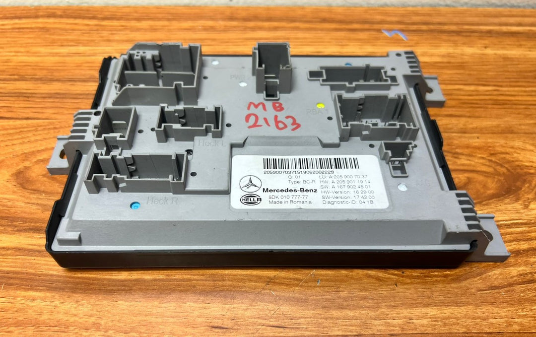 Mercedes-Benz Rear SAM Control Unit A2059007037 C-Class W205 OEM