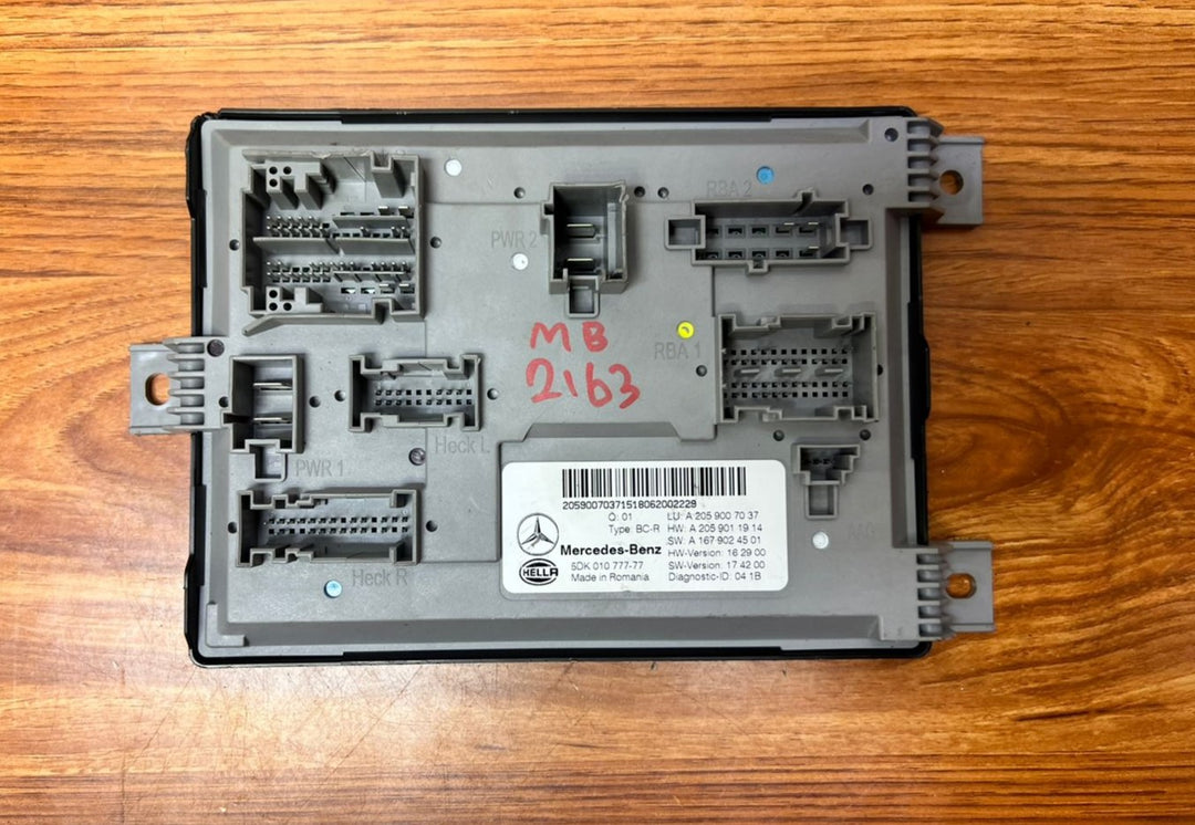 Mercedes-Benz Rear SAM Control Unit A2059007037 C-Class W205 OEM