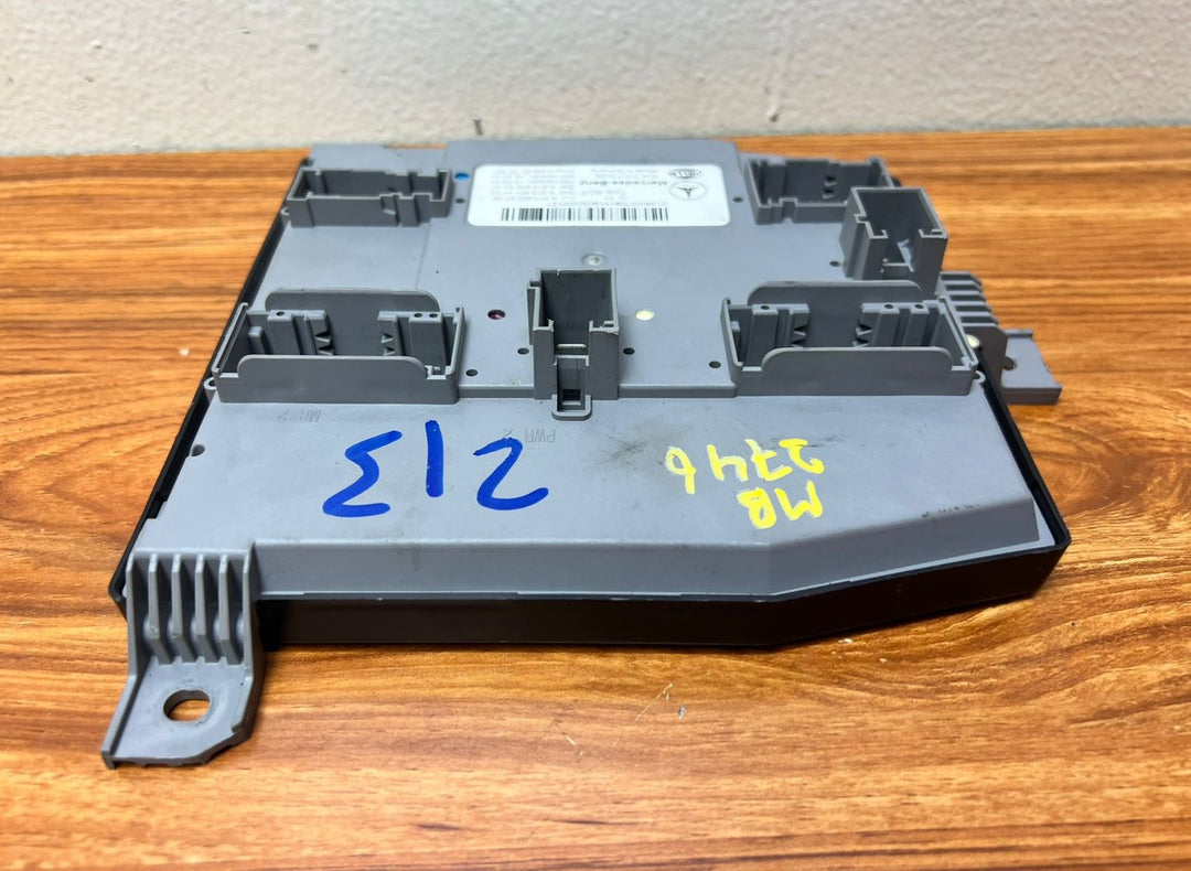 2015-2021 Mercedes-Benz E-Class Front SAM Body Control Module A2139002708 W213 OEM