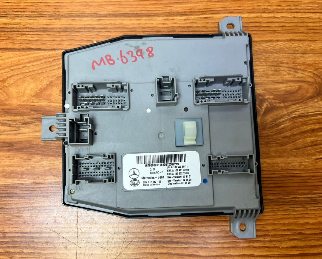 2020-2022 Mercedes-Benz GLS450 Central Body Control Module A1679003011 OEM