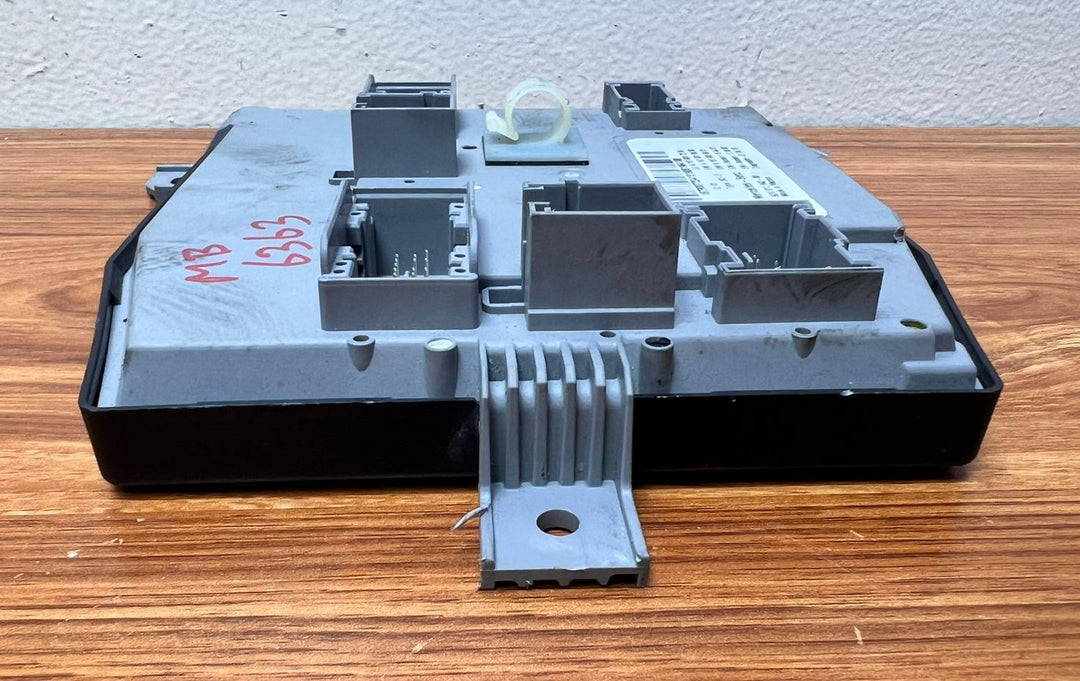 Mercedes-Benz GLE SAM Comfort Control Module A1679007204 W167 GLE OEM