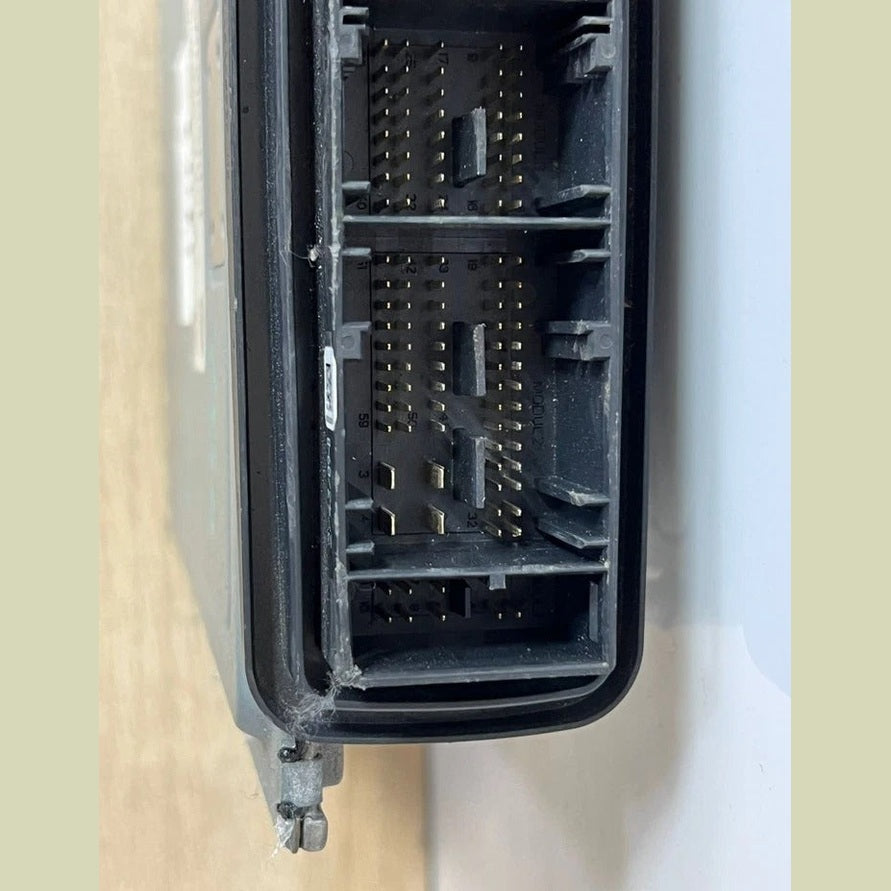 2009–2012 BMW 750i F01 F02 N63 4.4L V8 Engine Control Module ECU Set (7604075) – OEM
