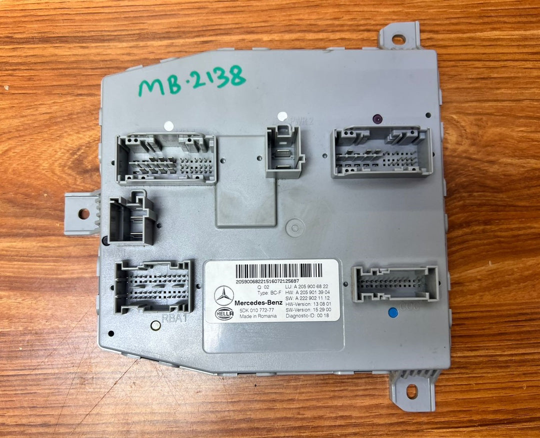 Mercedes-Benz C-Class SAM Body Control Module A2059006822 W205 OEM