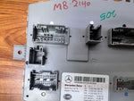 Bild in die Galerieansicht laden, Mercedes-Benz Front SAM Body Control Module A2059006818 C-Class W205 OEM