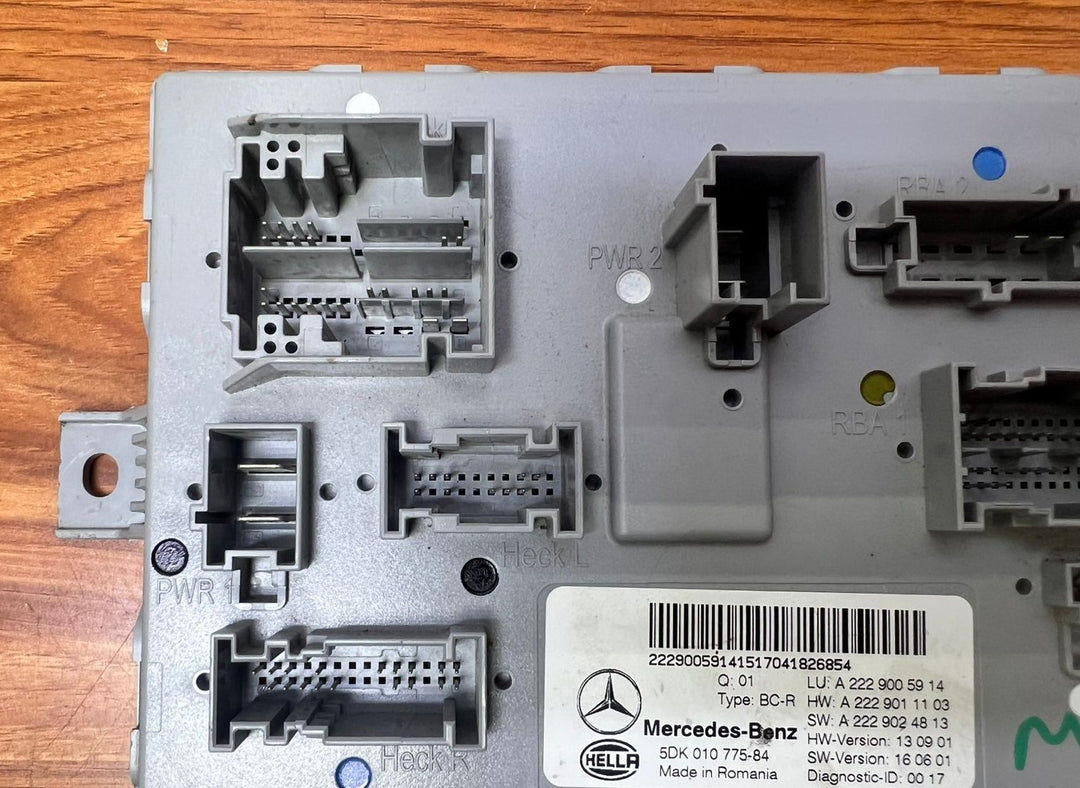 Mercedes-Benz Rear Comfort SAM Body Control Module A2229005914 C-Class W205 OEM