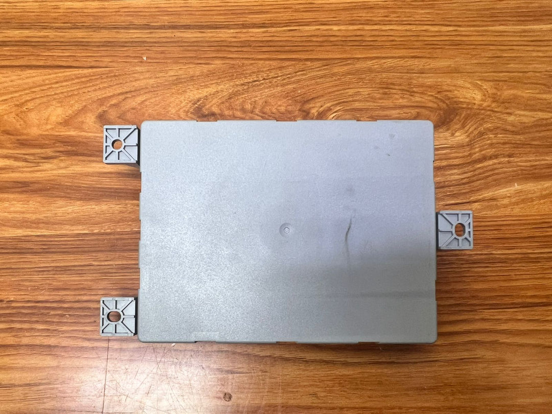 Mercedes-Benz Rear SAM Body Control Module A2229007009 C-Class W205 OEM