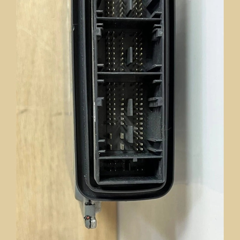 2008–2015 BMW 750i F02 F06 F12 N63 Engine Control Unit ECU Set (7633374) – OEM