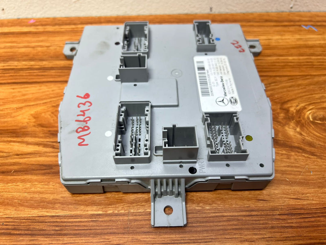 Mercedes-Benz S-Class Front SAM Body Control Module A2229002013 W222 V222 X222 OEM