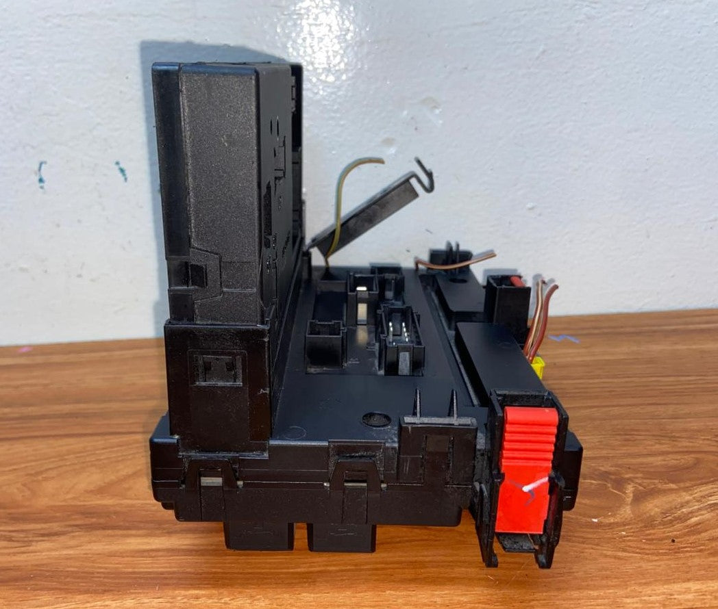 Mercedes-Benz S400 W221 Rear SAM Fuse Box Control Module A2219006902 A2219003602 OEM