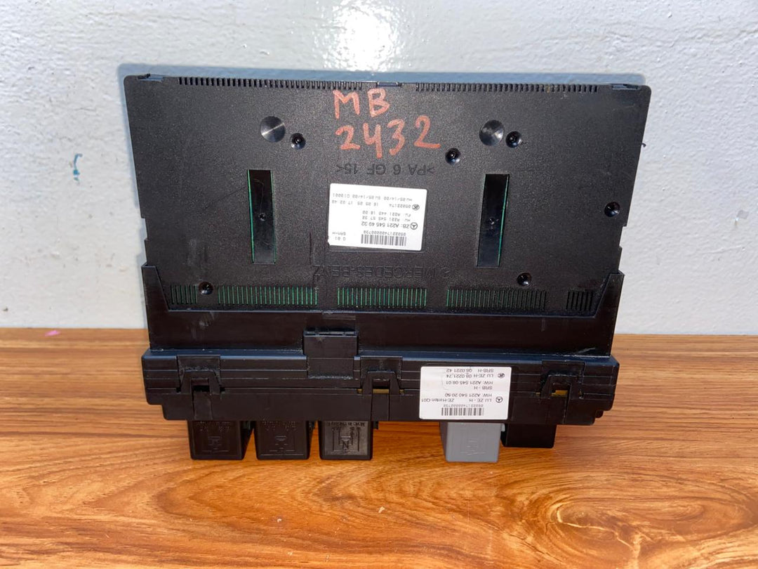 Mercedes-Benz S550 W221 Rear SAM Fuse Box Control Module A2215402050 A2215454932 OEM